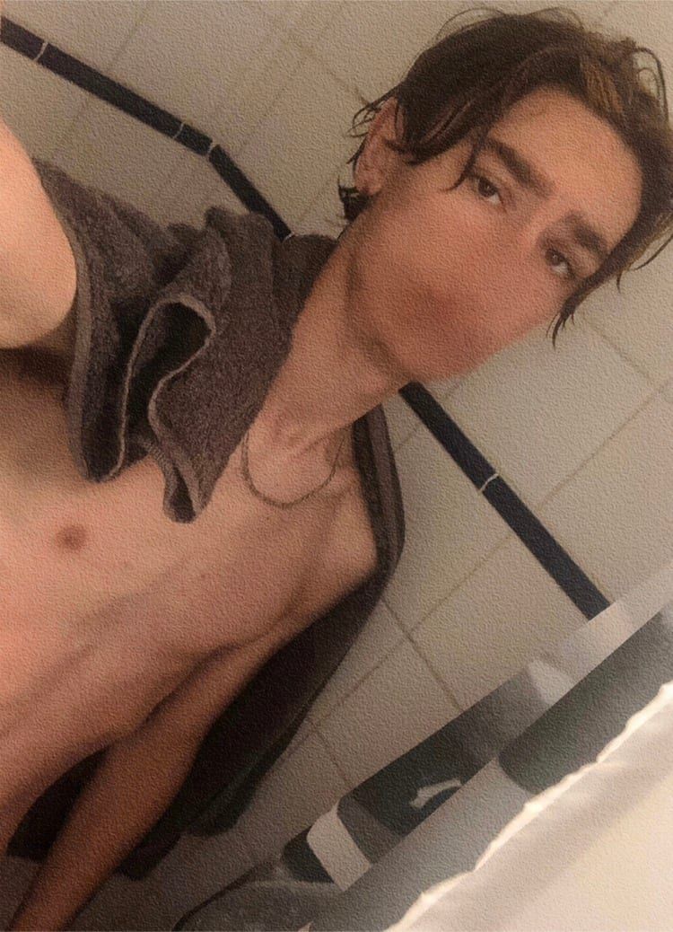 Toumany - Gay bars à Zwingen Profil de Toumany, 27 ans, Gay bars à Zwingen (Bâle-Campagne)